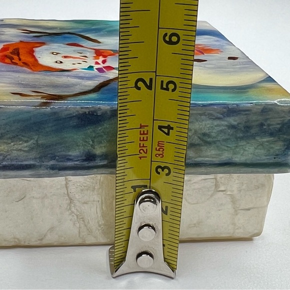 Capiz Shell Trinket Box, 3", Snowman, Hand Painted - Picture 7 of 9